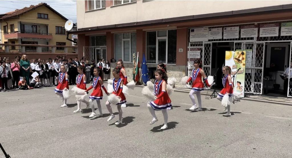 Попътен вятър, мили четвъртокласници! 3