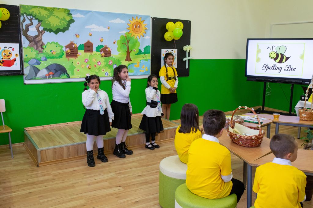Участие в Националното състезание по правопис на английски език "Spelling Bee Junior" 10
