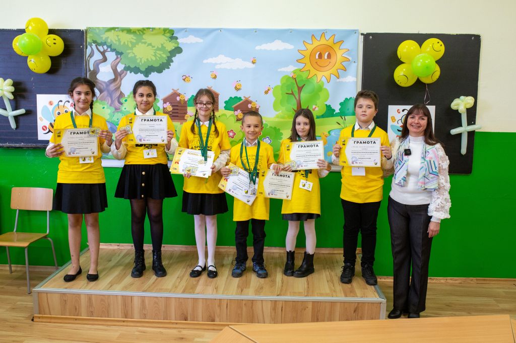 Участие в Националното състезание по правопис на английски език "Spelling Bee Junior" 6