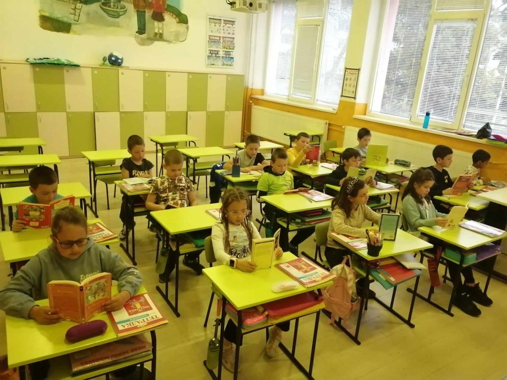 Световен ден на книгата в 1 "Б" клас - НУ Станислав Доспевски - Самоков